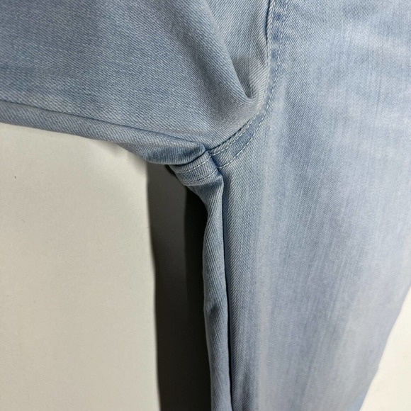 Spanx Sz MP but more like a SP or XS Petite Flare Pull On Jeans Light Wash - Picture 6 of 12